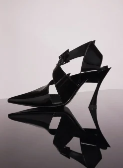 MUGLER black leather buckled fang 95 mules