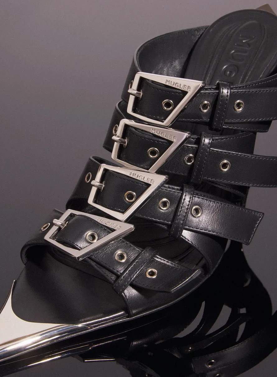 MUGLER black leather buckled fang 95 sandals