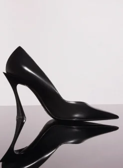 MUGLER black leather classic fang 95 pump