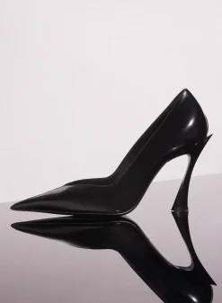 MUGLER black leather classic fang 95 pump