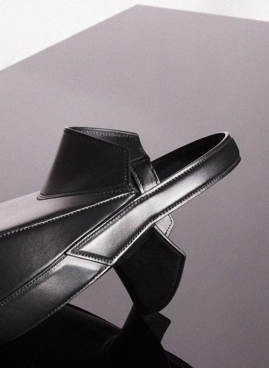 MUGLER black mini smooth spiral curve 02