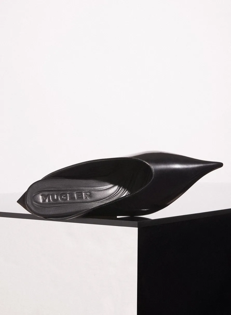 MUGLER black shiny leather fang flat mules