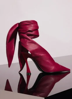 MUGLER red leather knot fang 95 mules